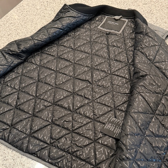 Marc New York Men's Charcoal Grey Quilted Vest - Picture 4 of 8